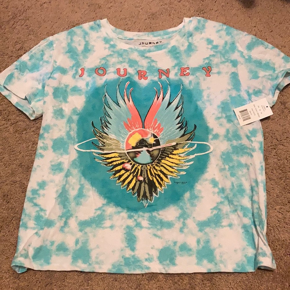 Super cute never worn Journey shirt